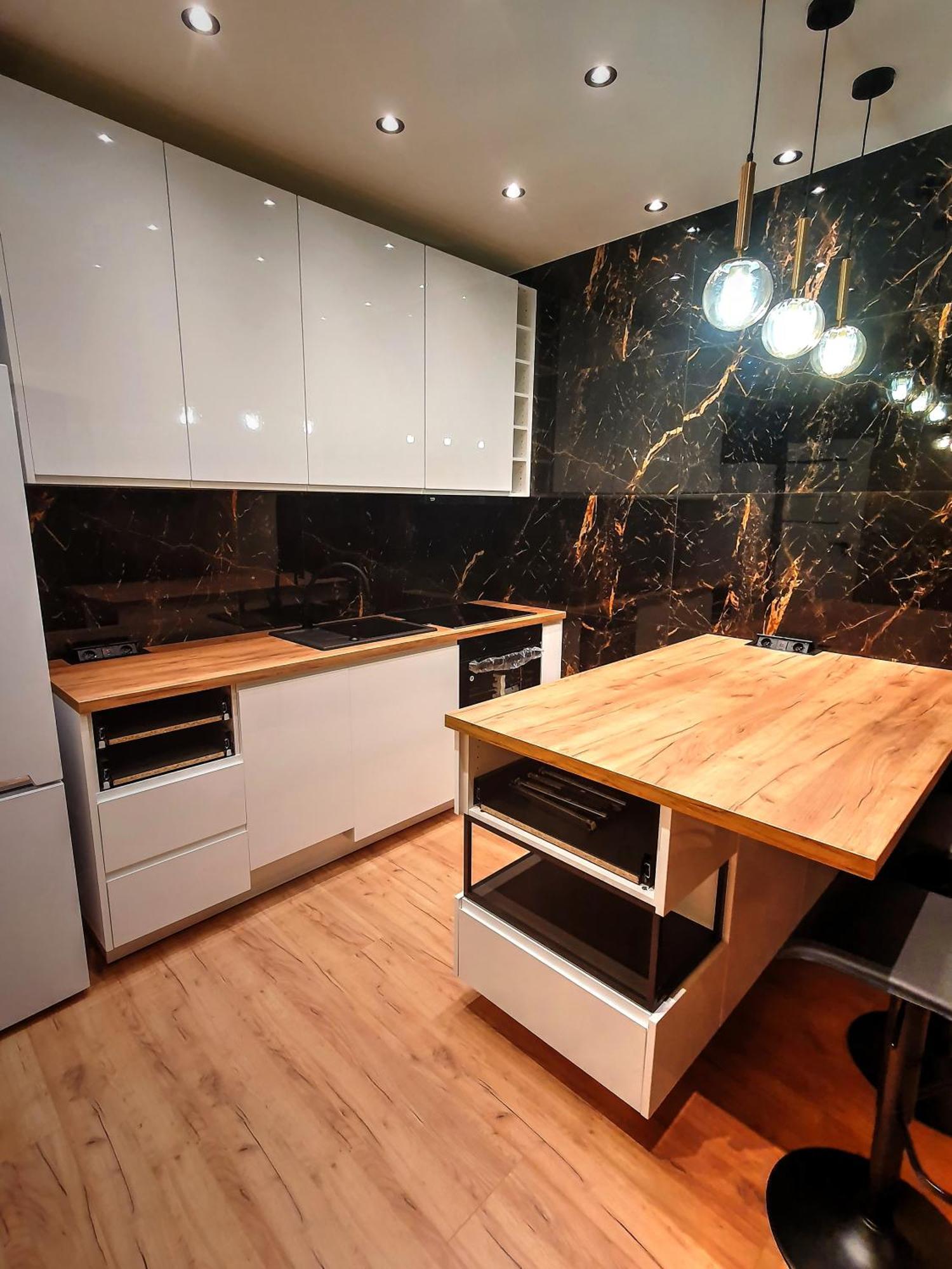 Warta Towers Z Parkingiem Apartament *